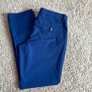 Express innovator dress pant. Navy size 32/34
